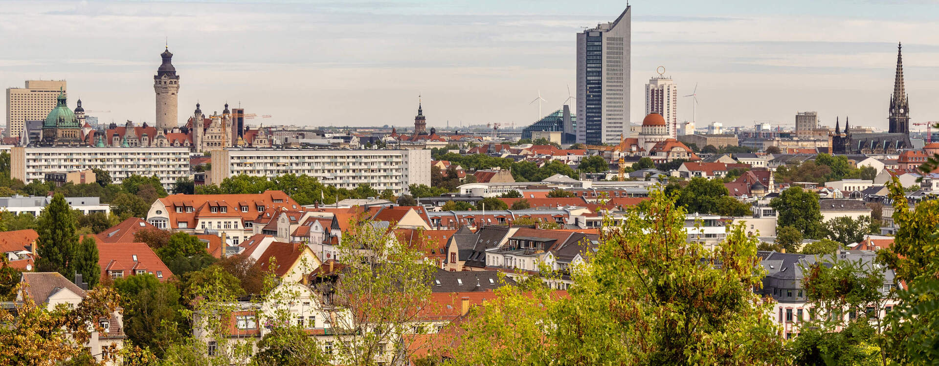 Skyline in Leipzig zur blauen Stunde