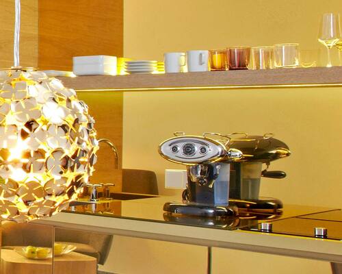 Detailaufnahme einer Espressomaschine in der Juniorsuite