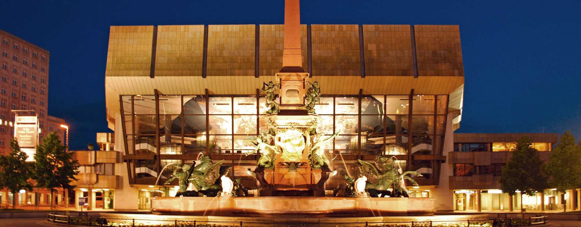 Gewandhaus Leipzig bei Nacht