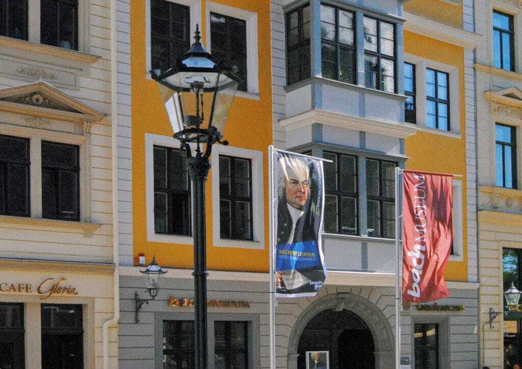Bacharchiv im historischen Bosehaus