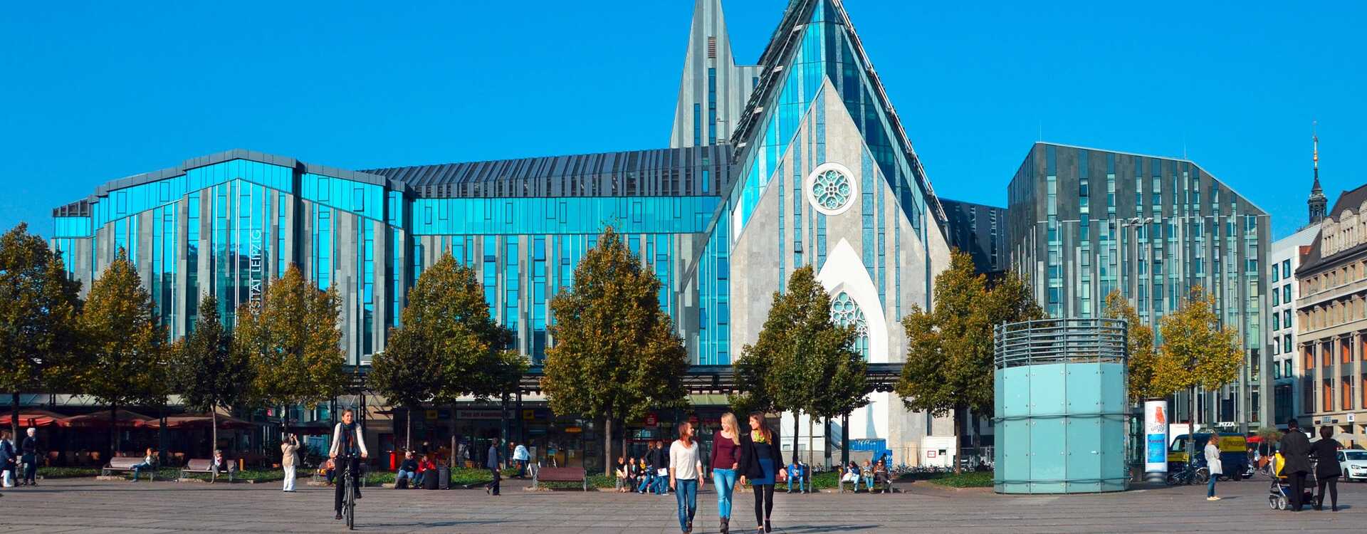 Leipzig Augustusplatz mit Universität